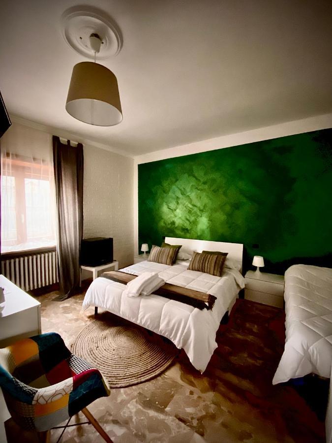 B&B Mo•Si Massa d'Albe Luaran gambar