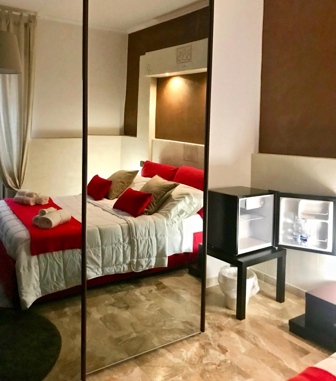 B&B Mo•Si Massa d'Albe Luaran gambar